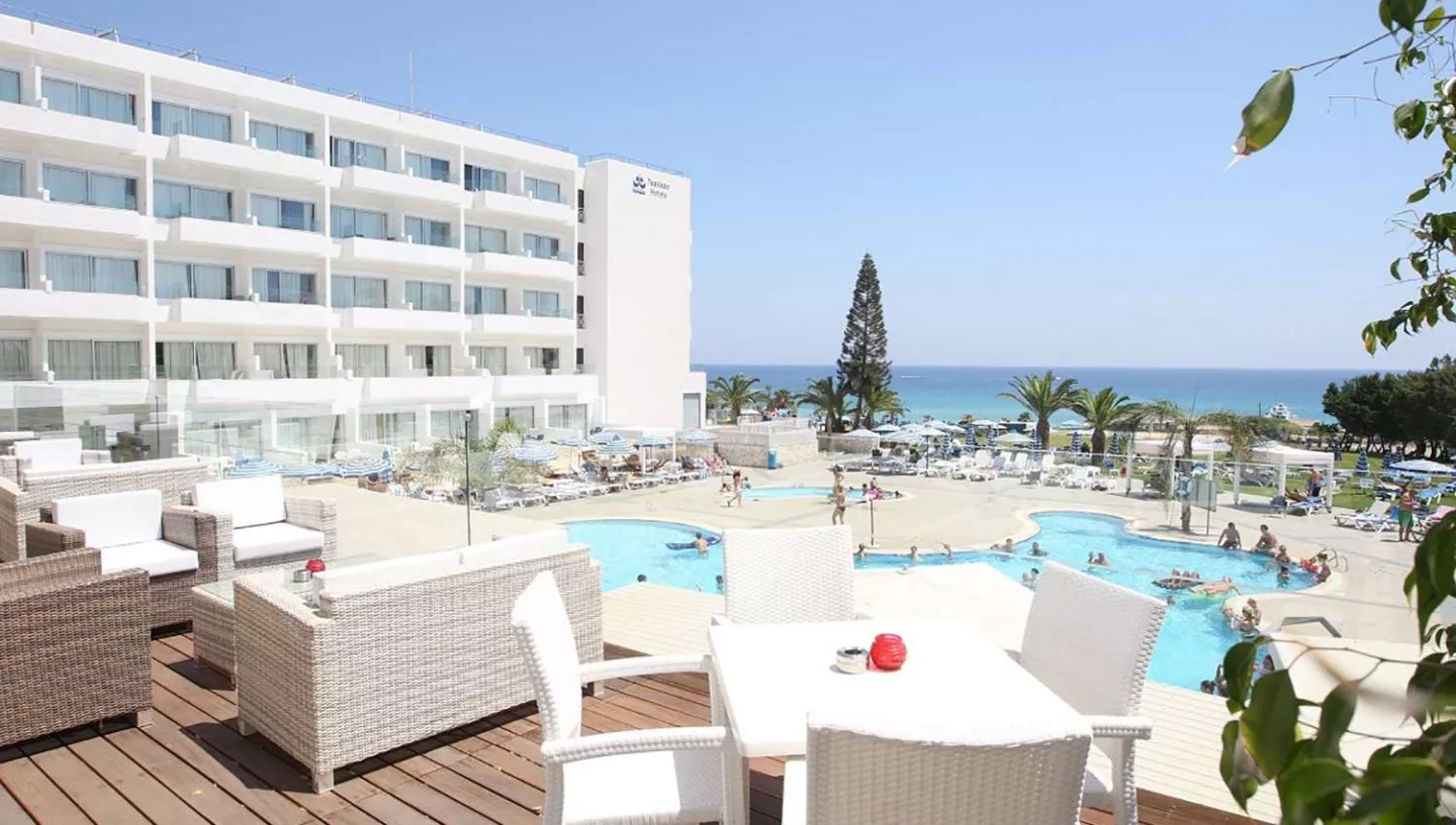 Viešbutis „Odessa Beach“ (Larnaka, Kipras)