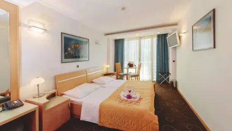 Montenegro Beach Resort (Tivatas, Juodkalnija - Kroatija)