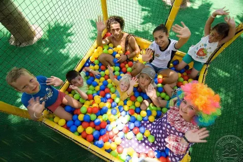 Viešbutis „AYDINBEY FAMOUS RESORT“ (Belekas, Turkija)