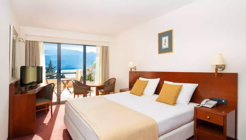 Iberostar Bellevue (Tivatas, Juodkalnija - Kroatija)