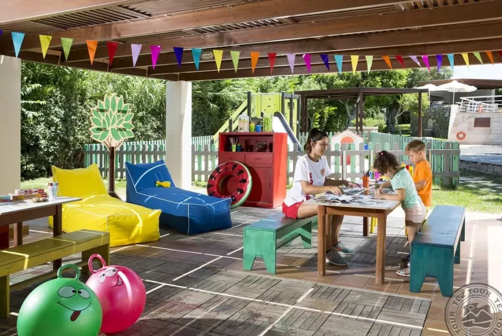 Viešbutis „AGAPI BEACH RESORT“ (Heraklionas, Kreta, Graikija)