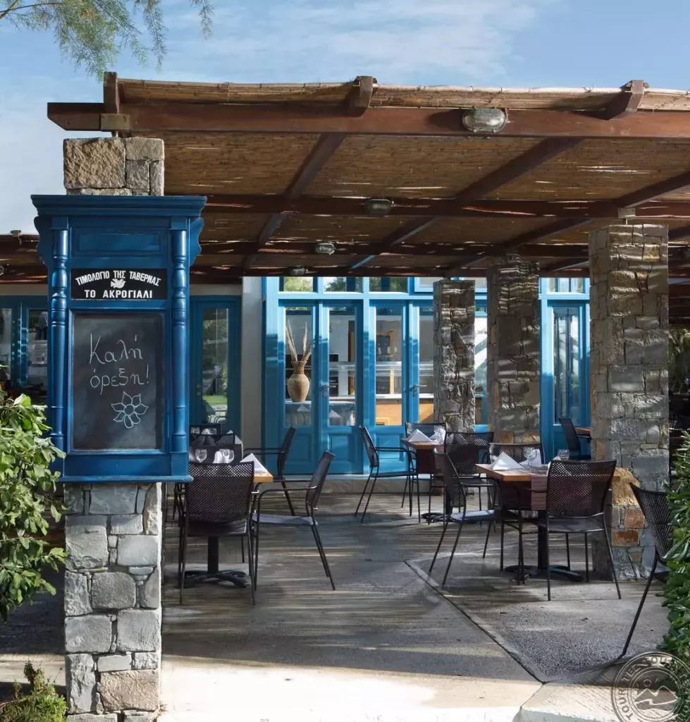 low_319_Greek_Taverna_8723.jpg
