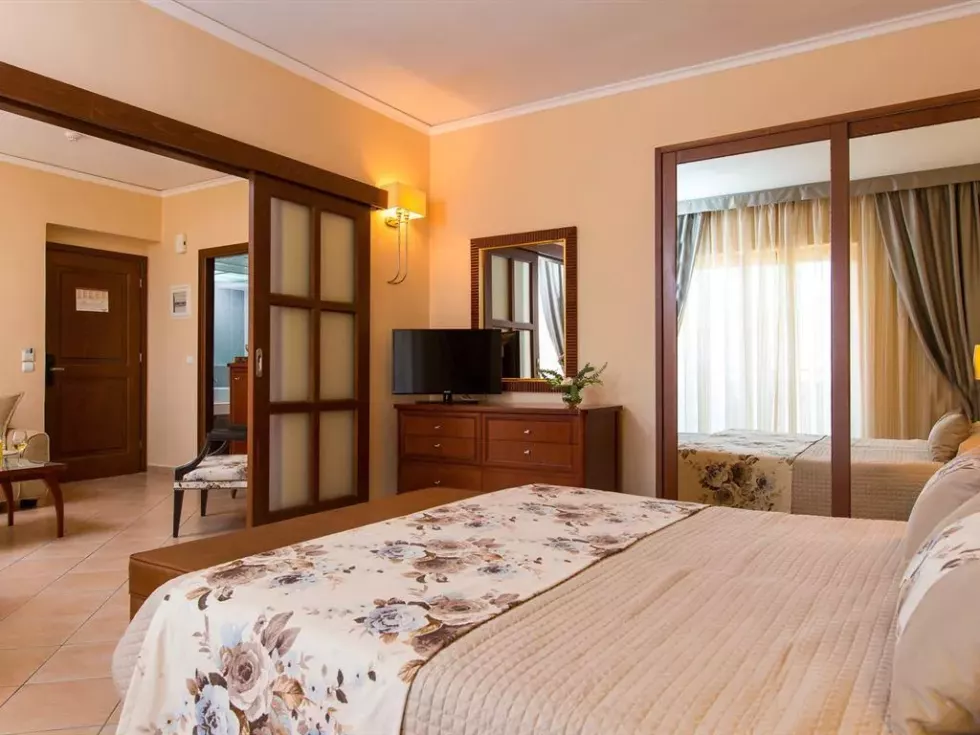 Viešbutis „THEARTEMIS PALACE“ (Retimnas, Kreta, Graikija)