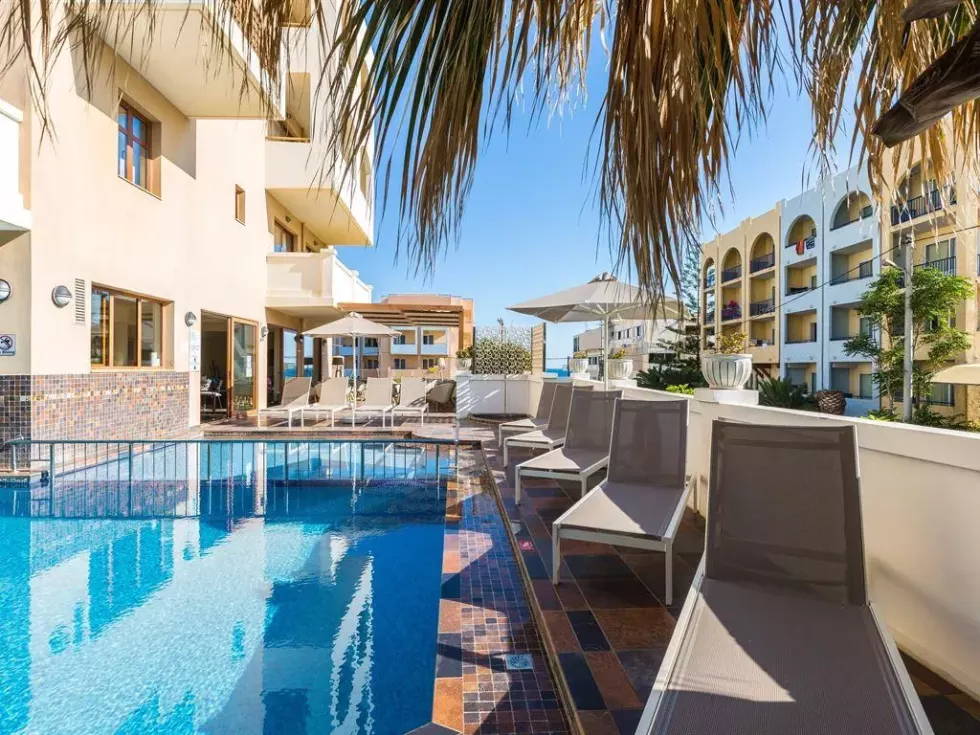 Viešbutis „THEARTEMIS PALACE“ (Retimnas, Kreta, Graikija)