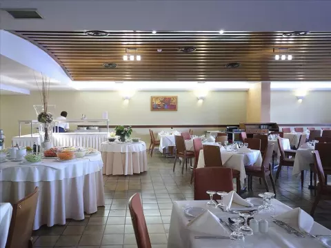 Viešbutis „THEARTEMIS PALACE“ (Retimnas, Kreta, Graikija)