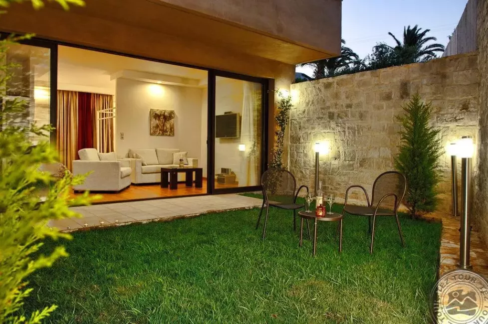 Viešbutis „EVA MARE HOTEL & SUITES“ (Heraklionas, Kreta, Graikija)