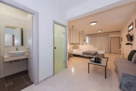 Viešbutis „EVA MARE HOTEL & SUITES“ (Heraklionas, Kreta, Graikija)