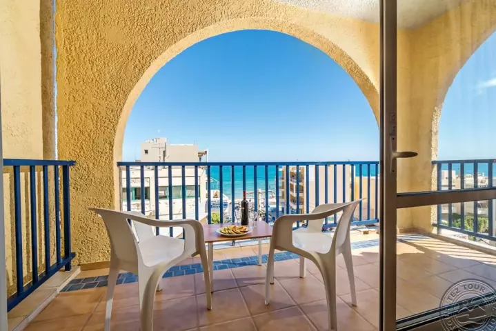 Viešbutis „LEFKONIKO BEACH“ (Retimnas, Kreta, Graikija)