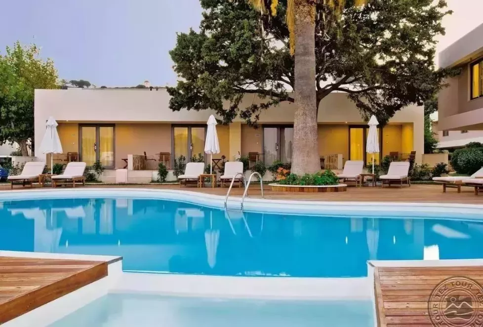 ph_Deluxe_Bungalow_Suites_-_Rodos_Palace_Hotel_1094.jpg