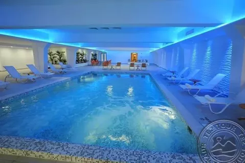 Indoor_Swimming_Pool_2__1317_66244F3421792DF53A9CC226AF30886C_7413.jpg