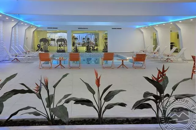 Indoor_Swimming_Pool_9986_DF92DB898D22550BC2F774FB05FDEE08_2317.jpg