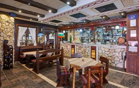 Viešbutis „KAROLINA“ (Saulėtasis krantas, Burgasas, Bulgarija)