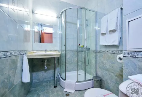 Viešbutis „KAROLINA“ (Saulėtasis krantas, Burgasas, Bulgarija)