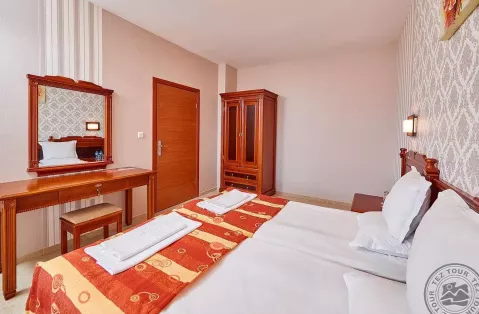 Viešbutis „KAROLINA“ (Saulėtasis krantas, Burgasas, Bulgarija)