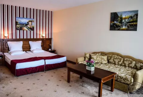 Viešbutis „KAROLINA“ (Saulėtasis krantas, Burgasas, Bulgarija)