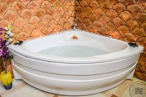 Viešbutis „KAROLINA“ (Saulėtasis krantas, Burgasas, Bulgarija)