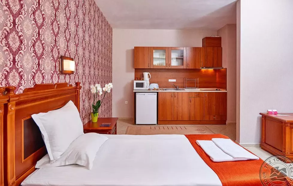 Viešbutis „KAROLINA“ (Saulėtasis krantas, Burgasas, Bulgarija)