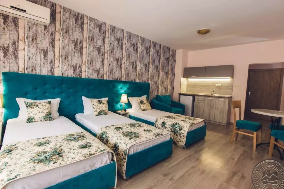 Viešbutis „AVENUE DELUXE“ (Saulėtasis krantas, Burgasas, Bulgarija)