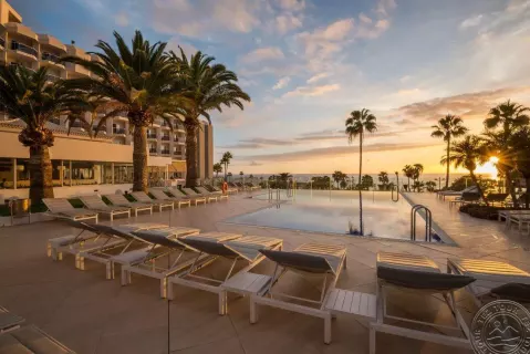 Viešbutis „HOVIMA COSTA ADEJE“ (Kosta adechė, Tenerifė, Ispanija)