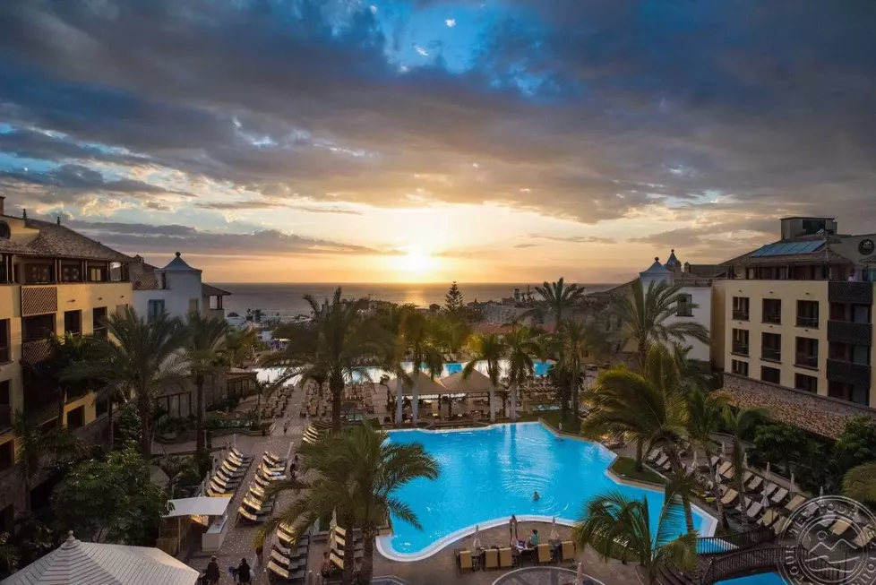 Viešbutis „GF GRAN COSTA ADEJE“ (Kosta adechė, Tenerifė, Ispanija)