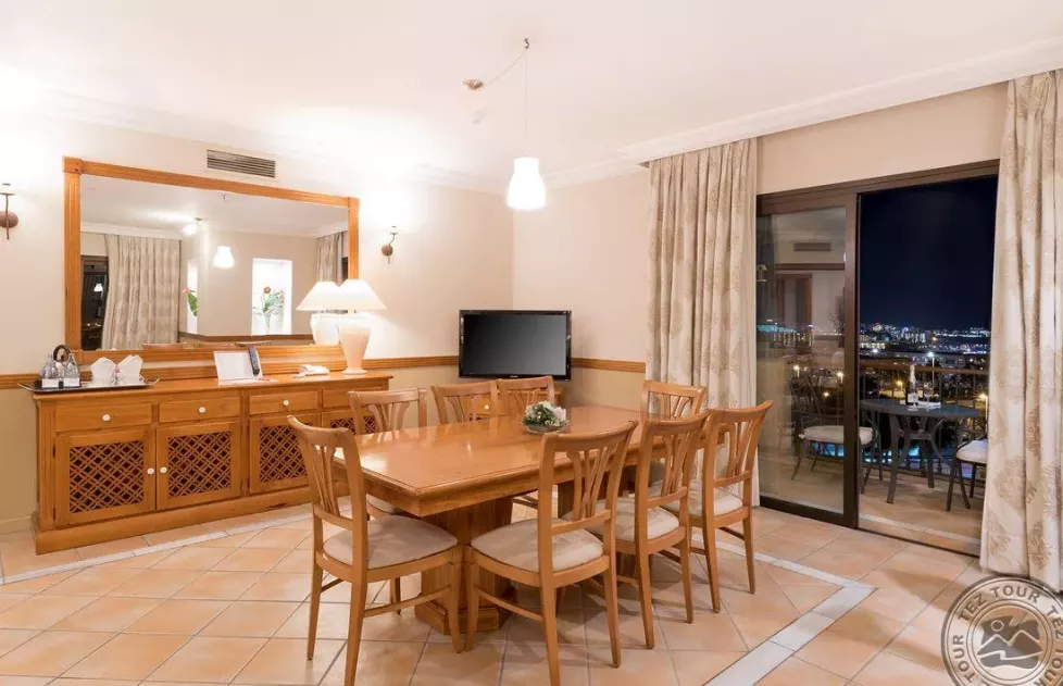 Viešbutis „GF GRAN COSTA ADEJE“ (Kosta adechė, Tenerifė, Ispanija)