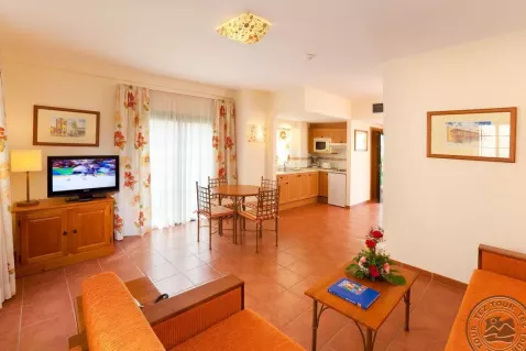 Viešbutis „GF ISABEL“ (Kosta adechė, Tenerifė, Ispanija)