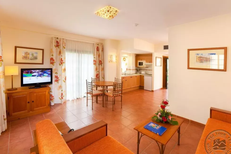 Viešbutis „GF ISABEL“ (Kosta adechė, Tenerifė, Ispanija)