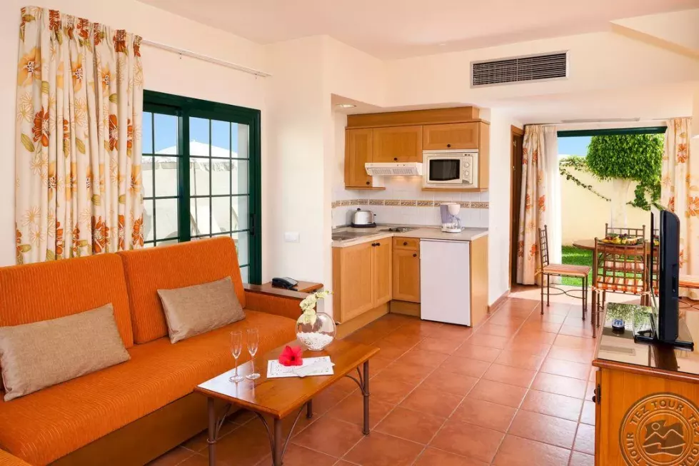 Viešbutis „GF ISABEL“ (Kosta adechė, Tenerifė, Ispanija)