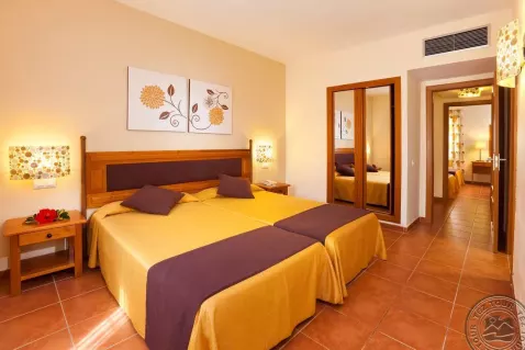 Viešbutis „GF ISABEL“ (Kosta adechė, Tenerifė, Ispanija)