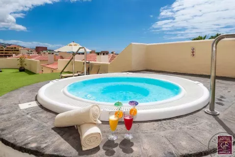 Viešbutis „GF ISABEL“ (Kosta adechė, Tenerifė, Ispanija)