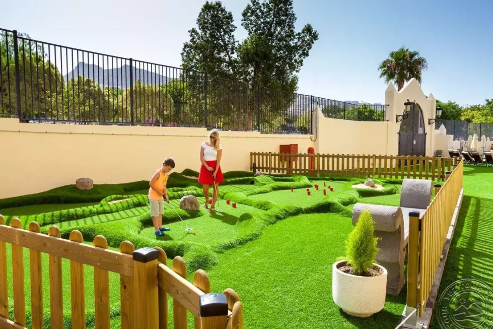 Viešbutis „GF ISABEL“ (Kosta adechė, Tenerifė, Ispanija)