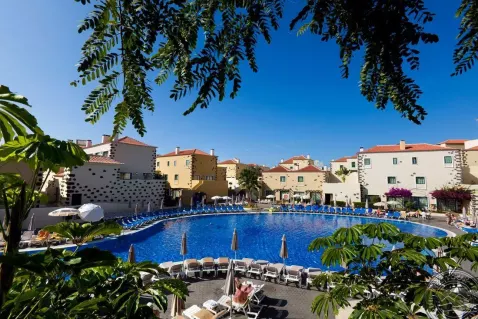 Viešbutis „GF ISABEL“ (Kosta adechė, Tenerifė, Ispanija)