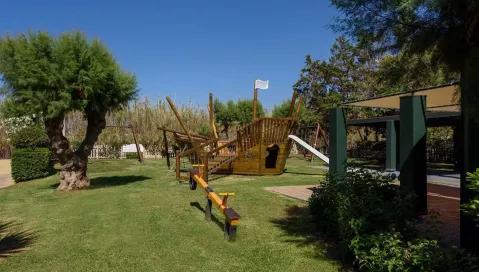 Viešbutis „AQUILA RITHYMNA BEACH“ (Retimnas, Kreta, Graikija)