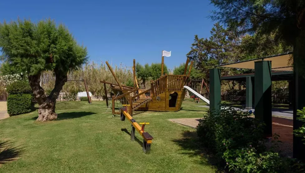 Viešbutis „AQUILA RITHYMNA BEACH“ (Retimnas, Kreta, Graikija)