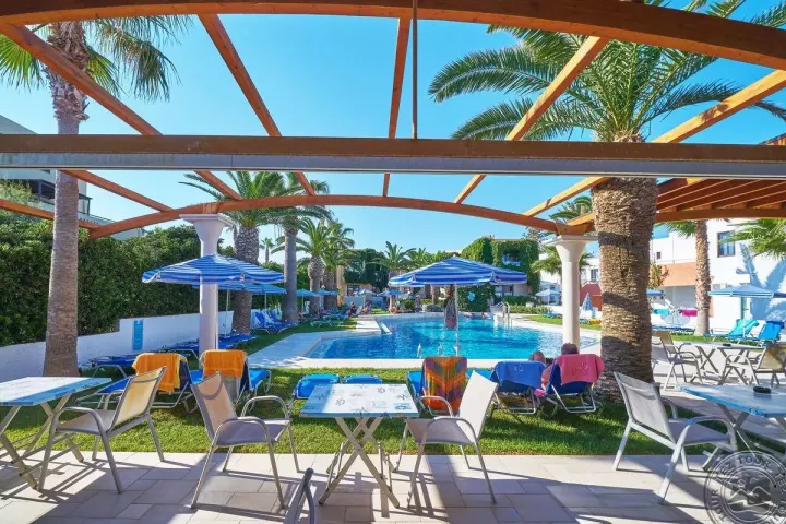 Viešbutis „EVA BAY HOTEL“ (Retimnas, Kreta, Graikija)