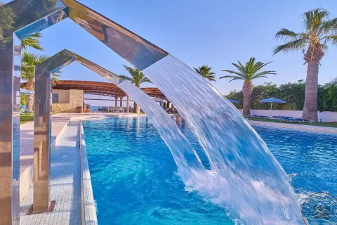 Viešbutis „EVA BAY HOTEL“ (Retimnas, Kreta, Graikija)