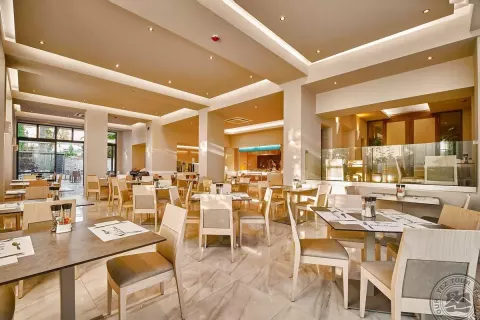 Viešbutis „EVA BAY HOTEL“ (Retimnas, Kreta, Graikija)