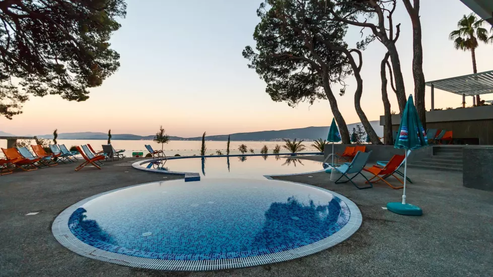 Viešbutis „CARINE HOTEL PARK“ (Bijela, Tivatas, Juodkalnija)