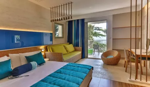 Viešbutis „CARINE HOTEL PARK“ (Bijela, Tivatas, Juodkalnija)