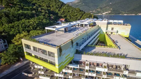 Viešbutis „CARINE HOTEL PARK“ (Bijela, Tivatas, Juodkalnija)