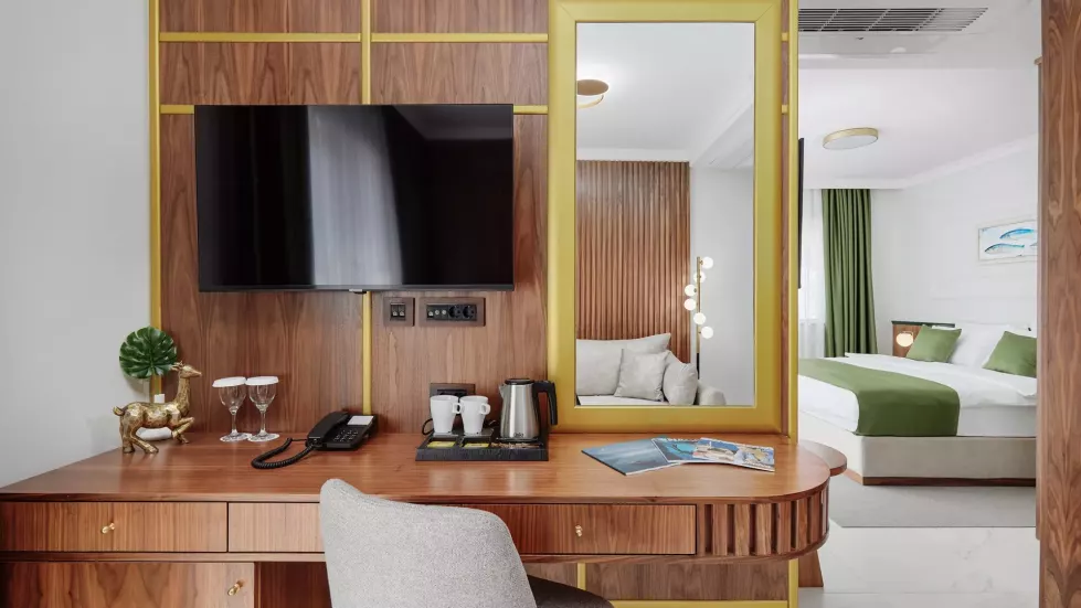 Viešbutis „HOTEL DIPLOMAT BY AYCON“ (Budva, Tivatas, Juodkalnija)