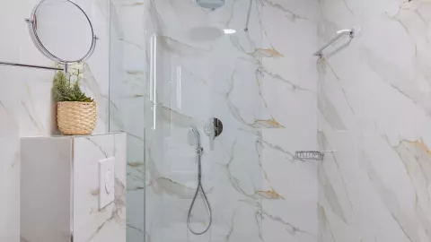 Viešbutis „HOTEL DIPLOMAT BY AYCON“ (Budva, Tivatas, Juodkalnija)