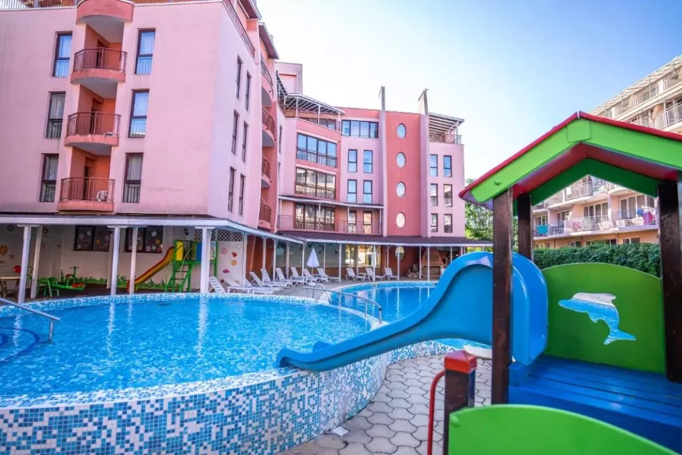 Viešbutis „IZOLA PARADISE“ (Saulėtasis krantas, Burgasas, Bulgarija)