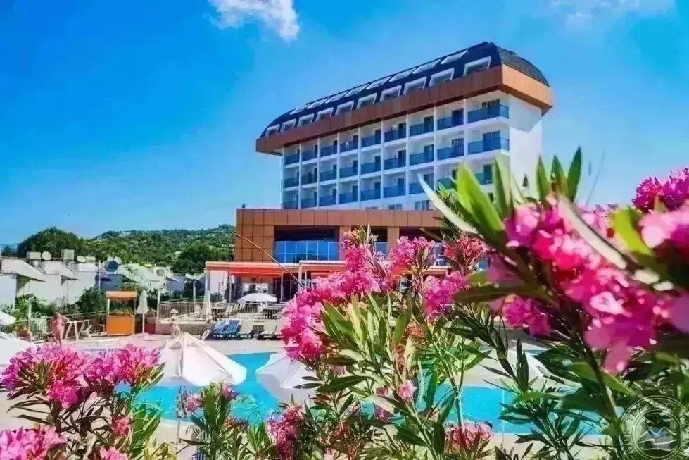 Viešbutis „THRONE BEACH RESORT & SPA“ (Sidė, Turkija)