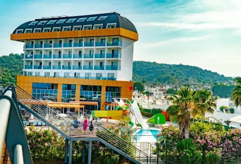 Viešbutis „THRONE BEACH RESORT & SPA“ (Sidė, Turkija)