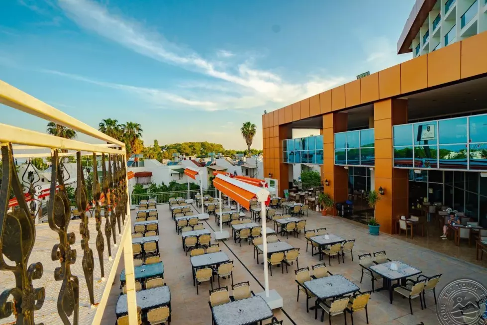 Viešbutis „THRONE BEACH RESORT & SPA“ (Sidė, Turkija)