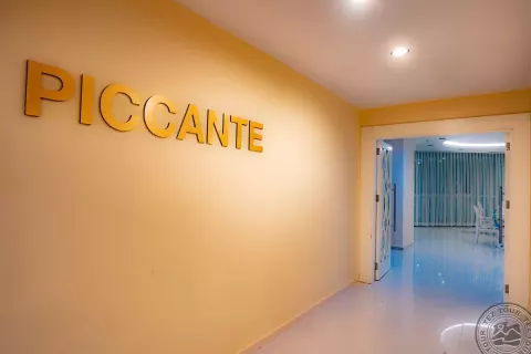 Viešbutis „THRONE BEACH RESORT & SPA“ (Sidė, Turkija)