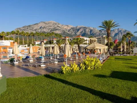 Viešbutis „AQI HYDROS CLUB“ (Kemeras, Turkija)