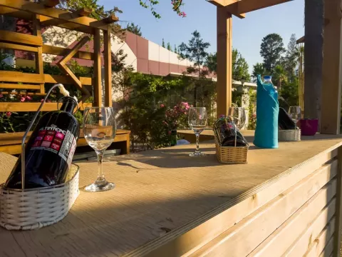 Viešbutis „AQI HYDROS CLUB“ (Kemeras, Turkija)