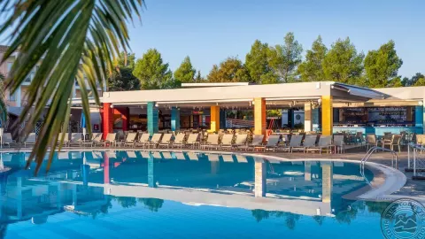 Viešbutis „MAREBLUE BEACH RESORT“ (Korfu, Graikija)